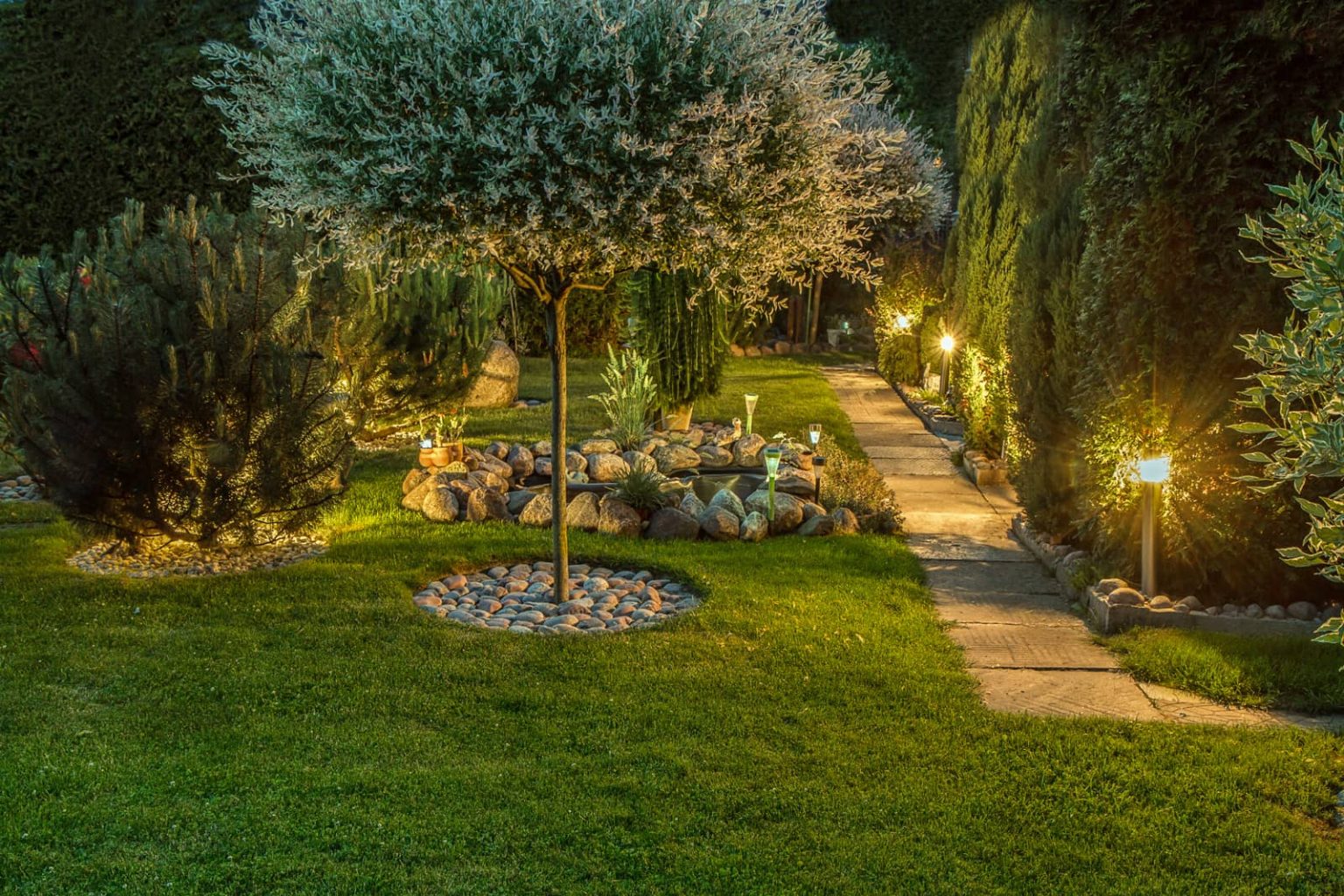 how-to-design-landscape-lighting-types-of-landscape-lighting