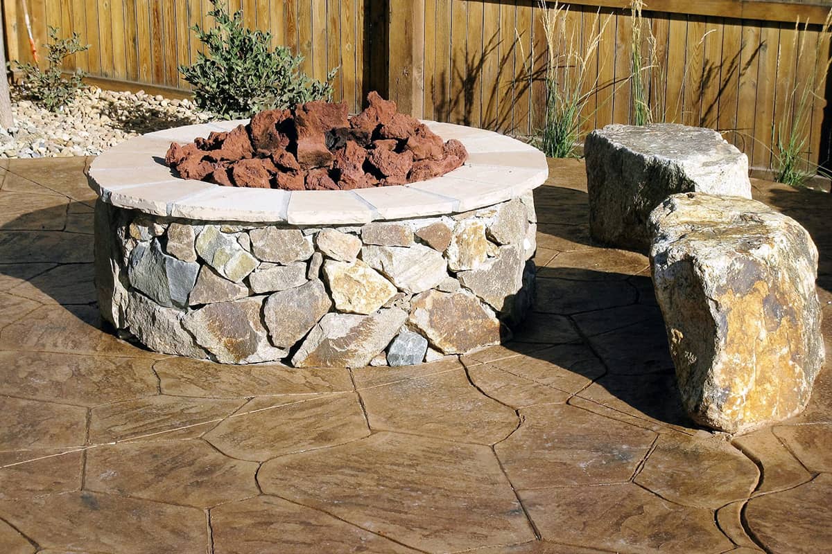 Larkspur Firepit Builder